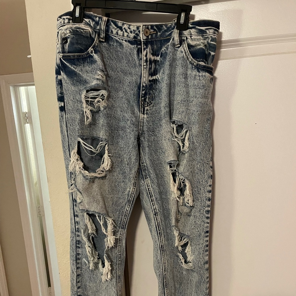 Ripped jeans